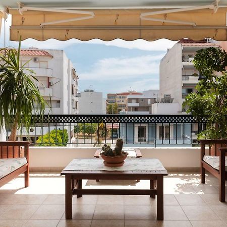 Apartmán Penthouse 5 Min From Airport And Sea Markópoulon Exteriér fotografie