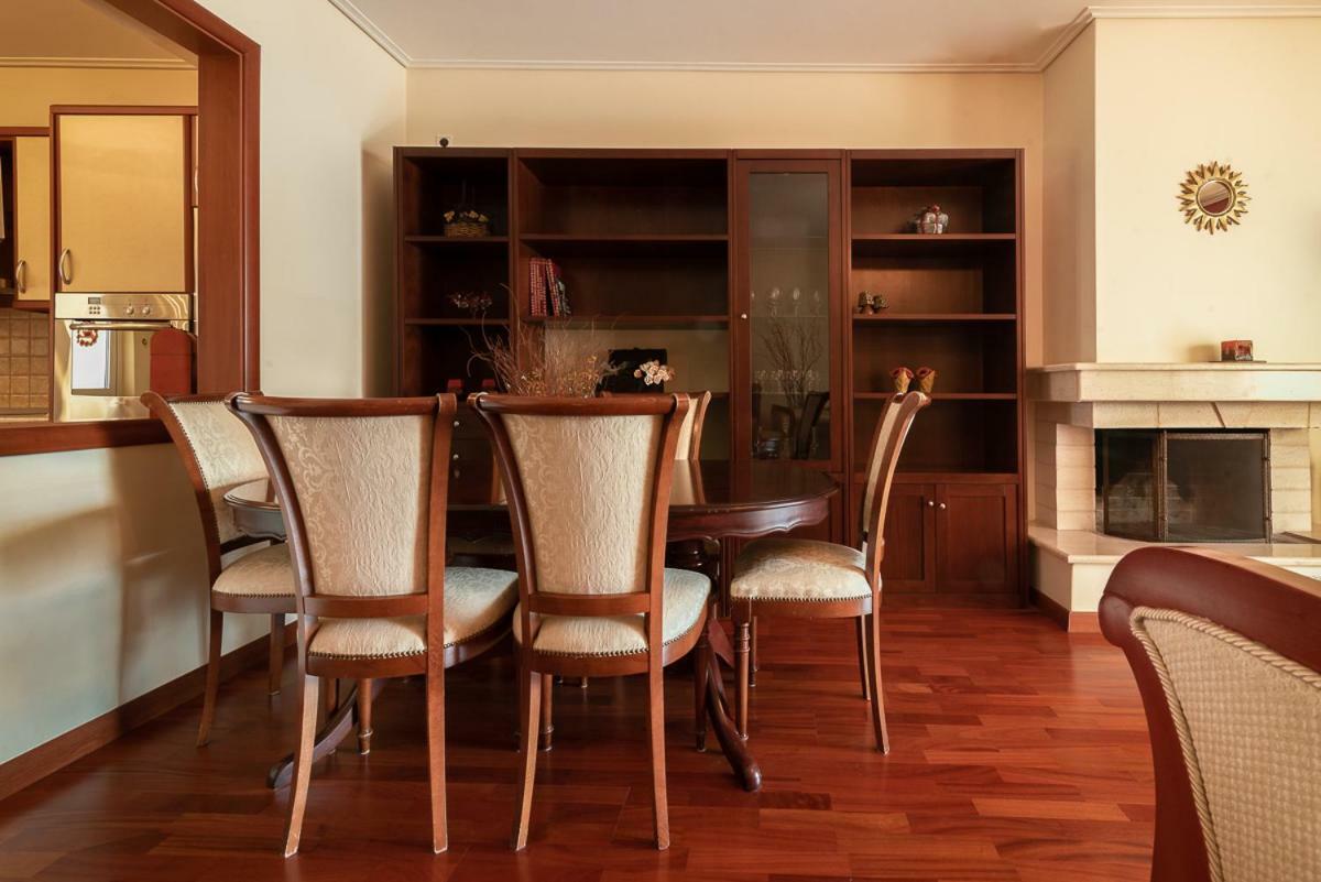 Apartmán Penthouse 5 Min From Airport And Sea Markópoulon Exteriér fotografie