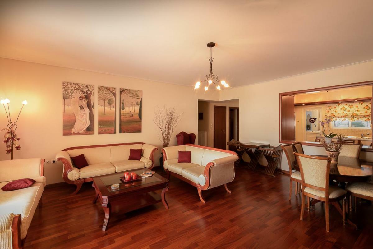 Apartmán Penthouse 5 Min From Airport And Sea Markópoulon Exteriér fotografie