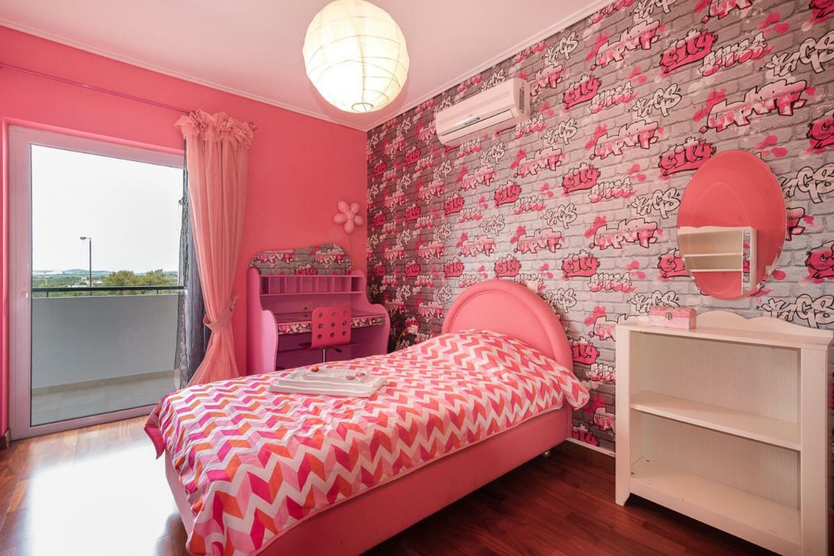 Apartmán Penthouse 5 Min From Airport And Sea Markópoulon Exteriér fotografie